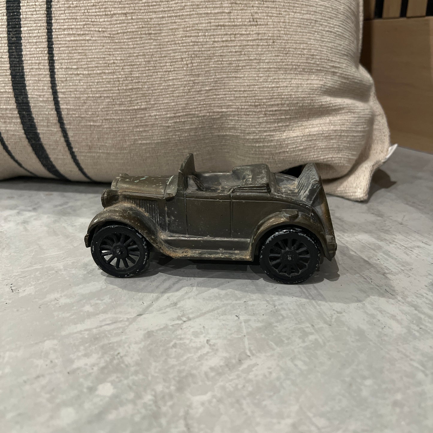 Vintage Banthrico 1929 Ford Model A Convertible Coin Bank