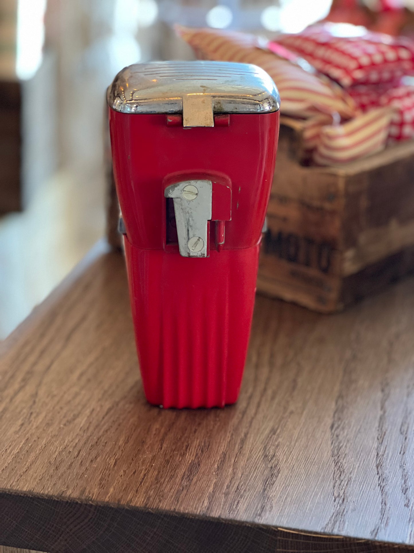 Vintage Magic Hostess Manual Ice Crusher