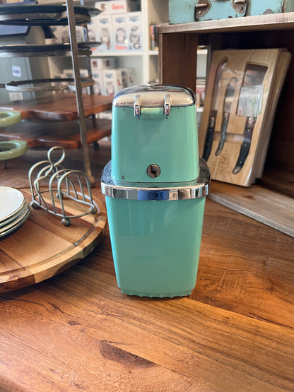 Vintage Maid of Honor Hand-Crank Ice Crusher