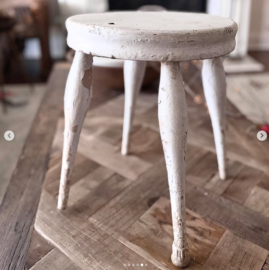 Chippy Antique White Stool