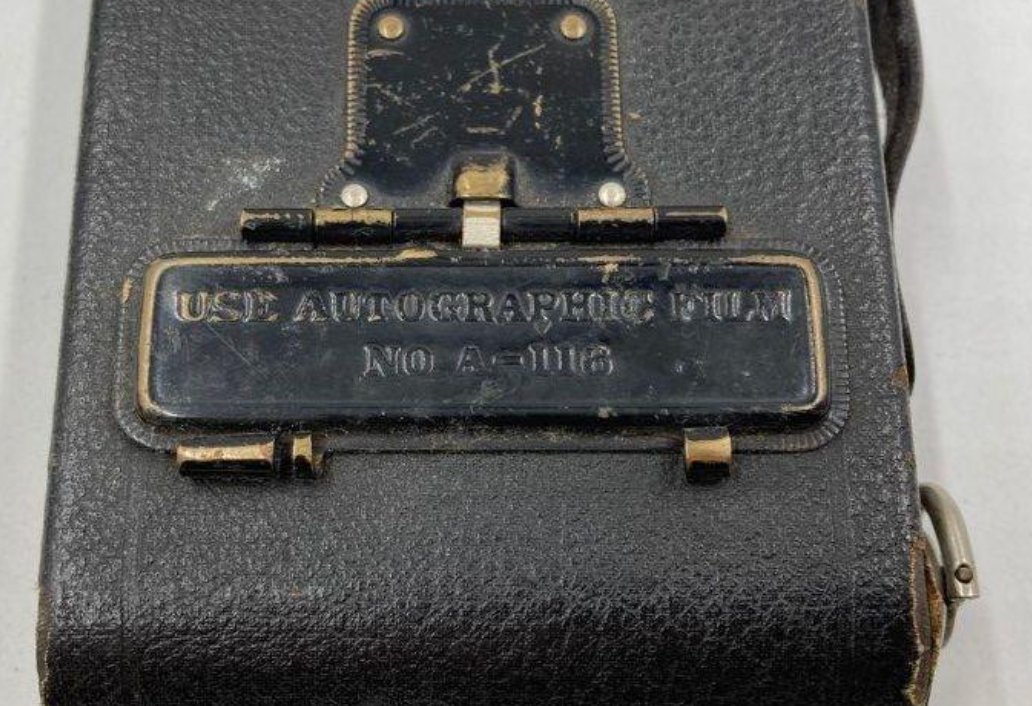 Vintage Kodak No. 2A Folding Autographic Brownie Camera