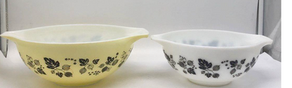 Vintage Pyrex Gooseberry Yellow White Black Cinderella Mixing Bowl Set