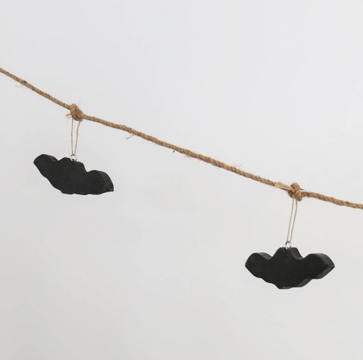 Mango Wood and Jute Rope Bats Garland - 72"