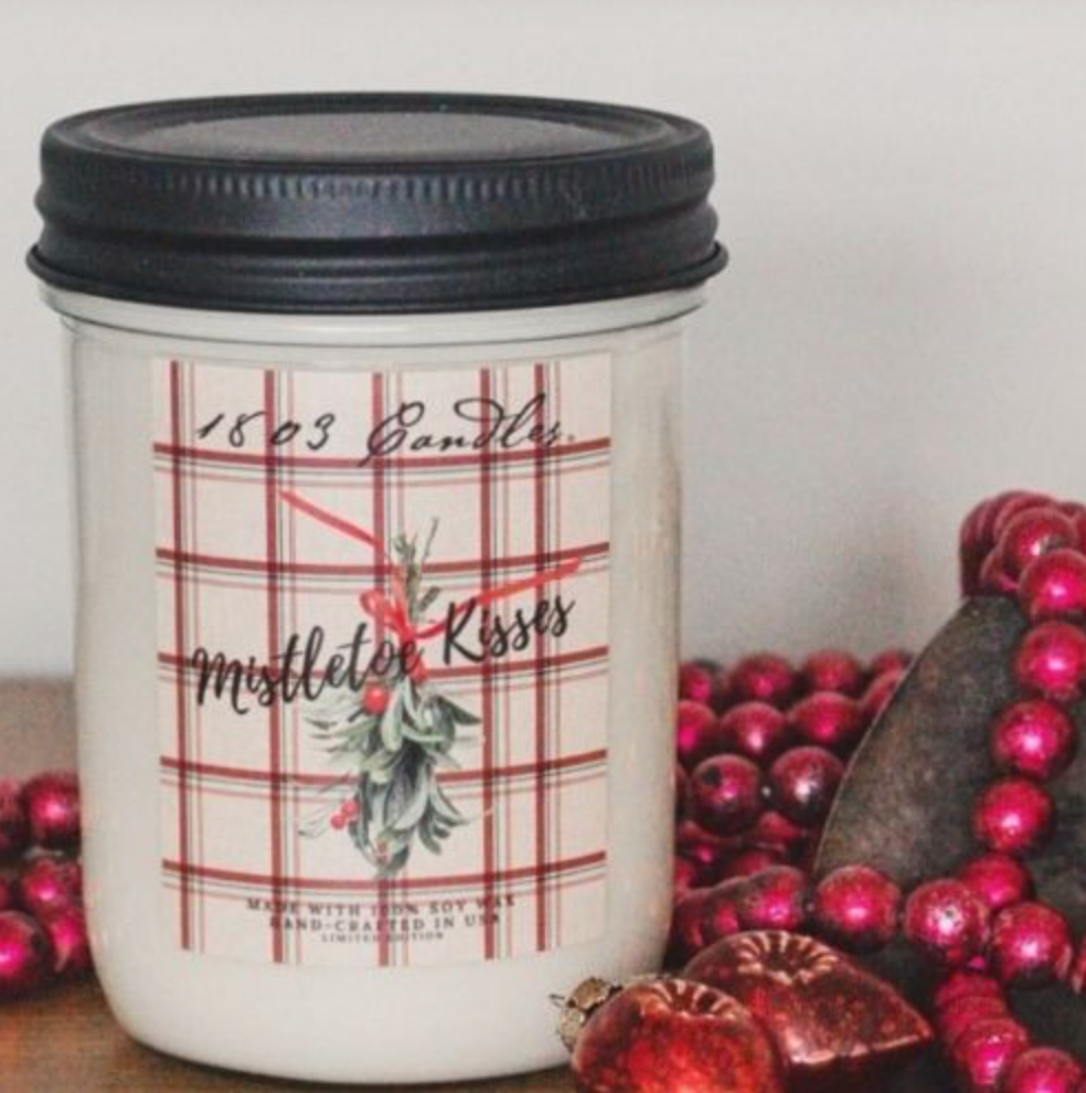 Mistletoe Kisses Soy Candle – Limited Edition 14 oz. Plaid Jar