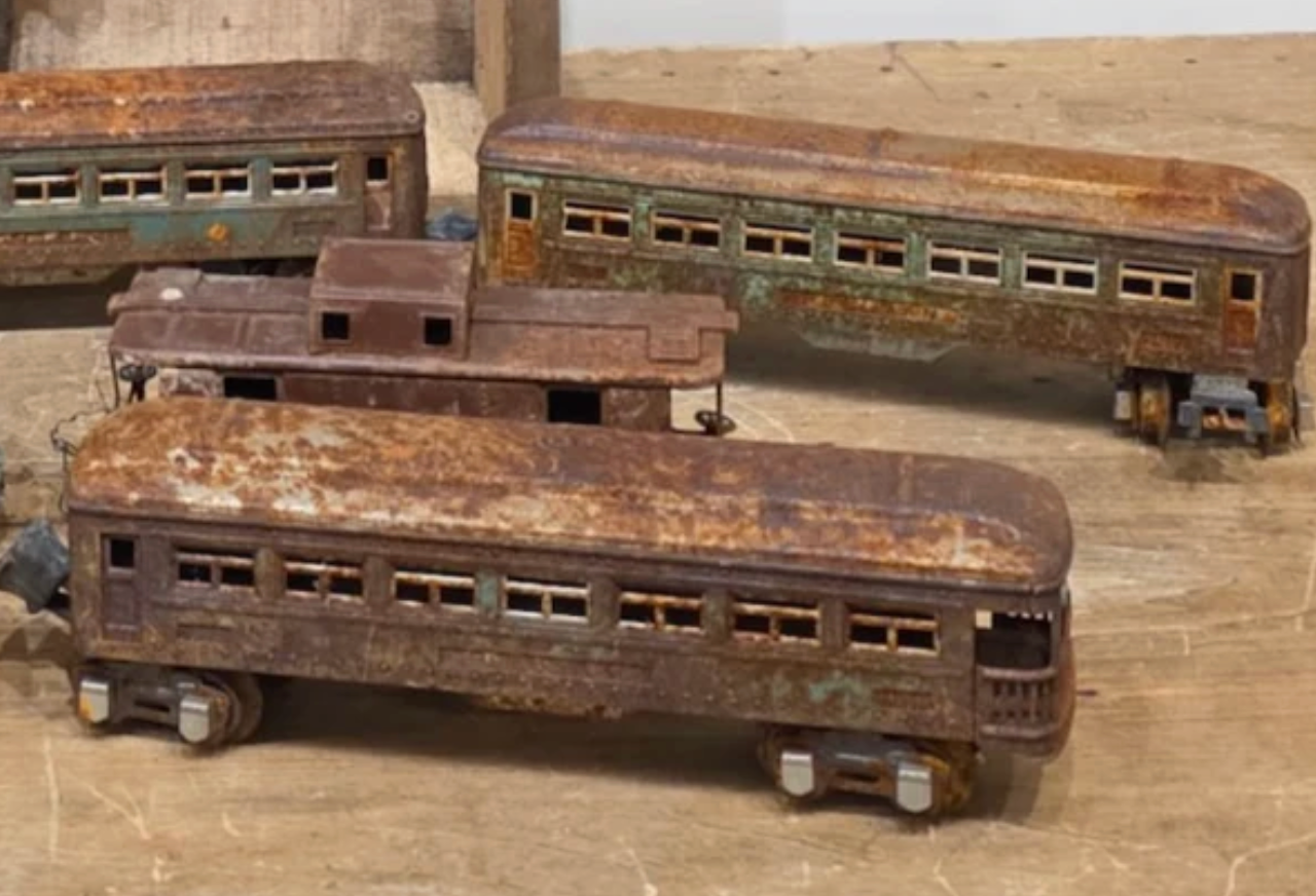 Vintage Hubley Cast Iron "Normandie 333" Passenger Train Set