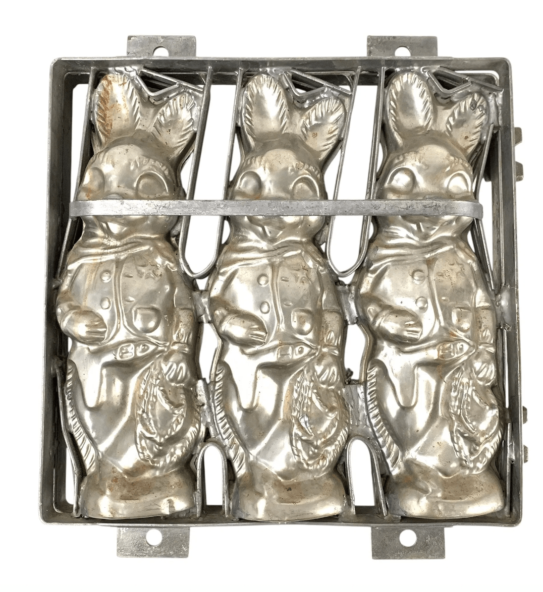 Antique Chocolate Rabbit Mould - Veranda Cafe & Mercantile