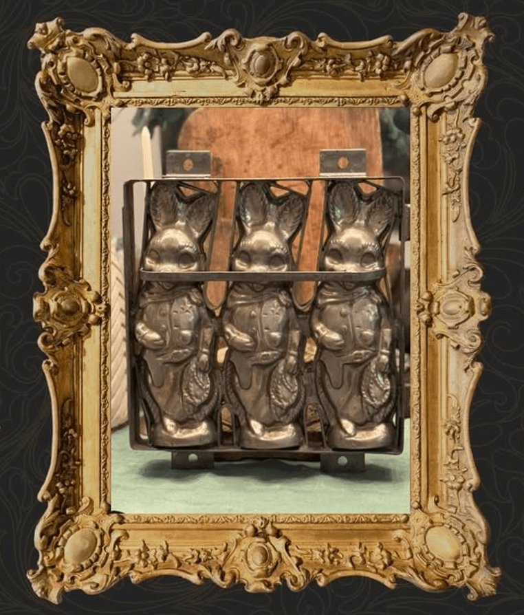 Antique Chocolate Rabbit Mould - Veranda Cafe & Mercantile
