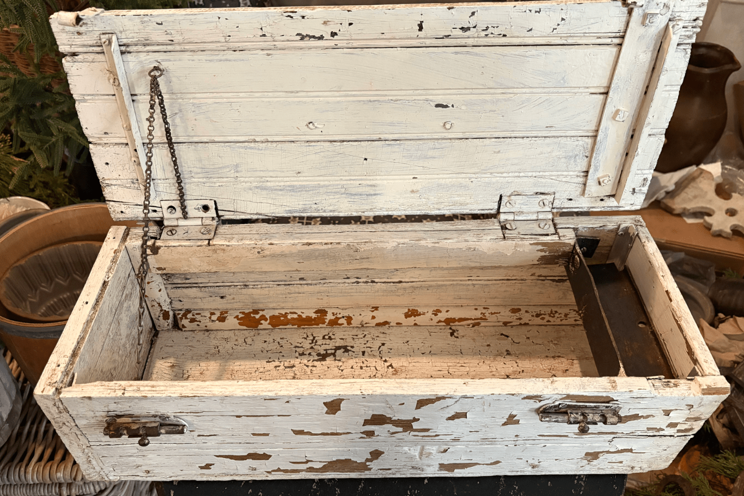 Antique White Toolbox - Veranda Cafe & Mercantile