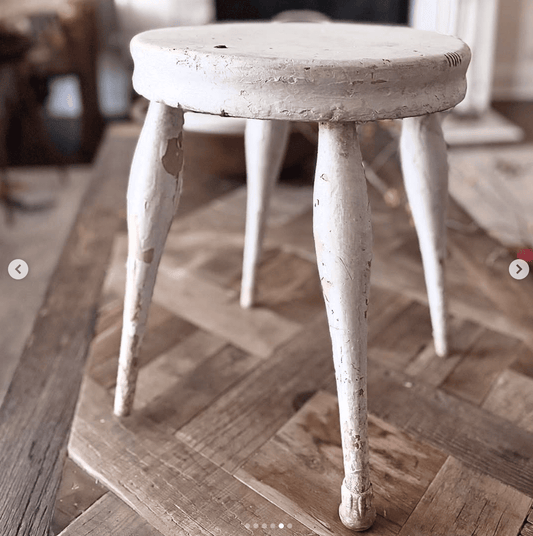Chippy Antique White Stool - Veranda Cafe & Mercantile