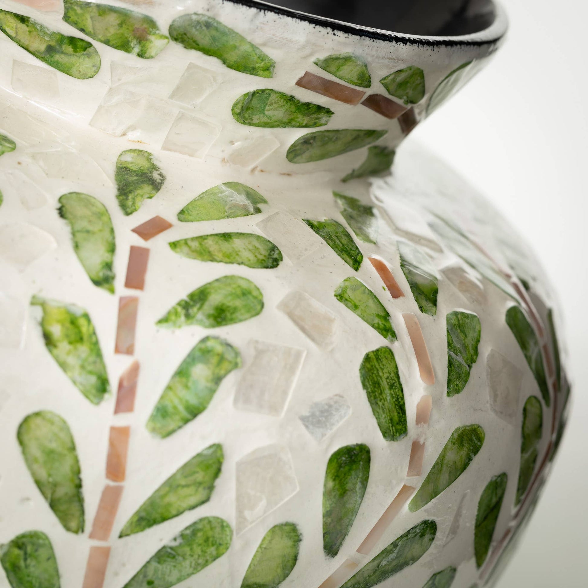 Leaf Pattern Bouquet Vase - Veranda Cafe & Mercantile
