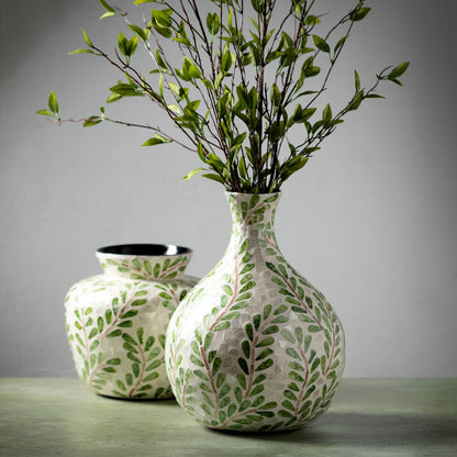 Leaf Pattern Bouquet Vase - Veranda Cafe & Mercantile