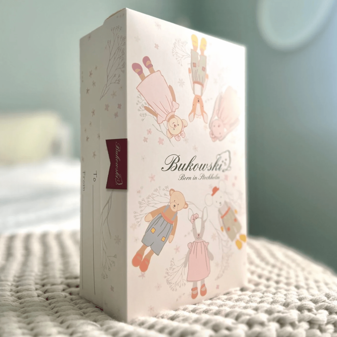 Mael Blankie w/Gift Box - Veranda Cafe & Mercantile