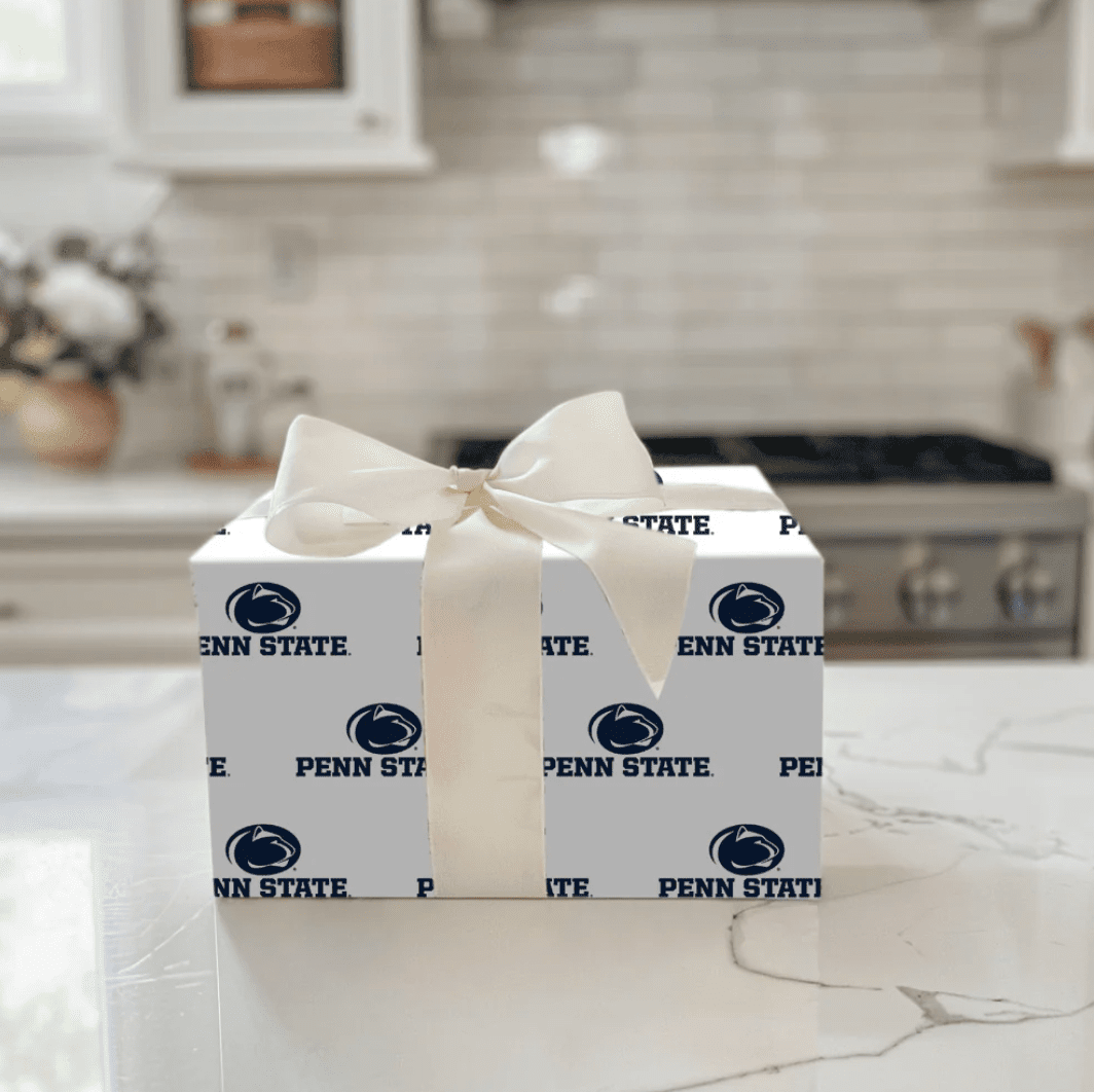 Penn State University - The Penn Oval - Veranda Cafe & Mercantile