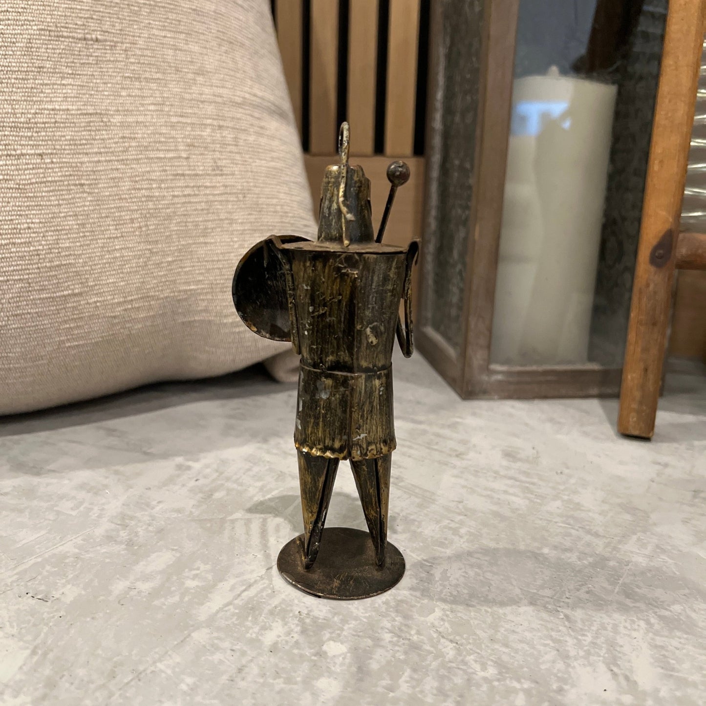 Small Vintage - Style Metal Knight Figurine - Veranda Cafe & Mercantile