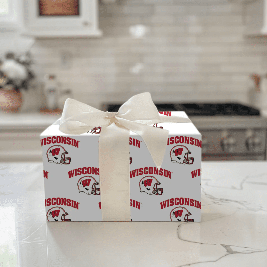 The W Playbook - University of Wisconsin - Veranda Cafe & Mercantile
