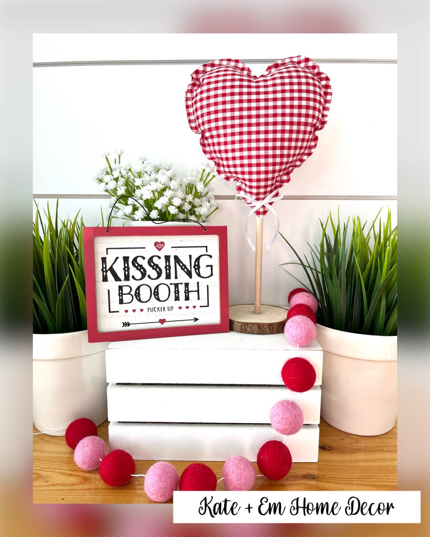 Valentine Rustic Heart Red Gingham Tree - Veranda Cafe & Mercantile