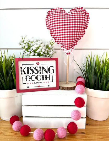 Valentine Rustic Heart Red Gingham Tree - Veranda Cafe & Mercantile