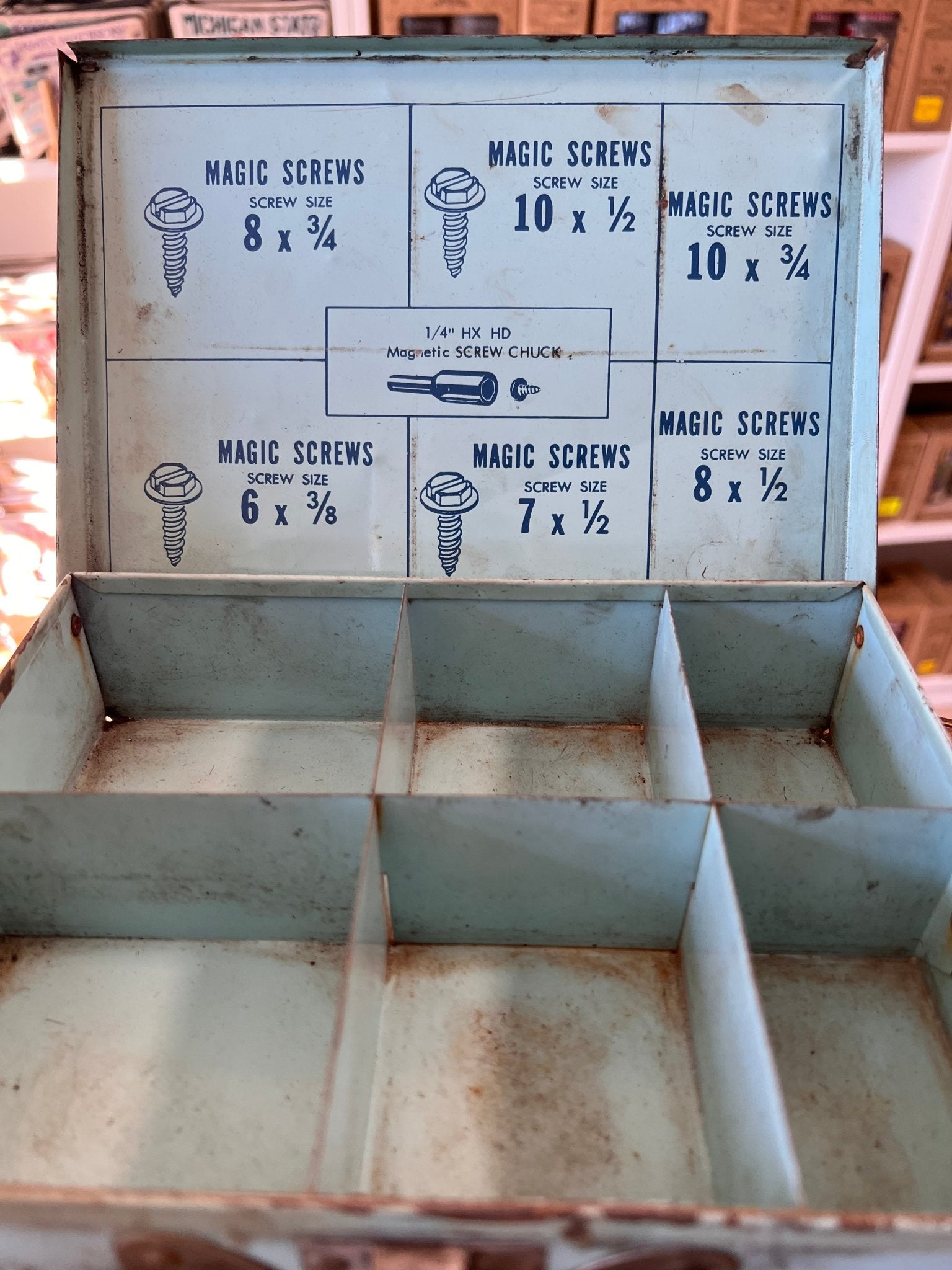 Vintage Metal MAGIC SCREW KIT Organizer - Veranda Cafe & Mercantile