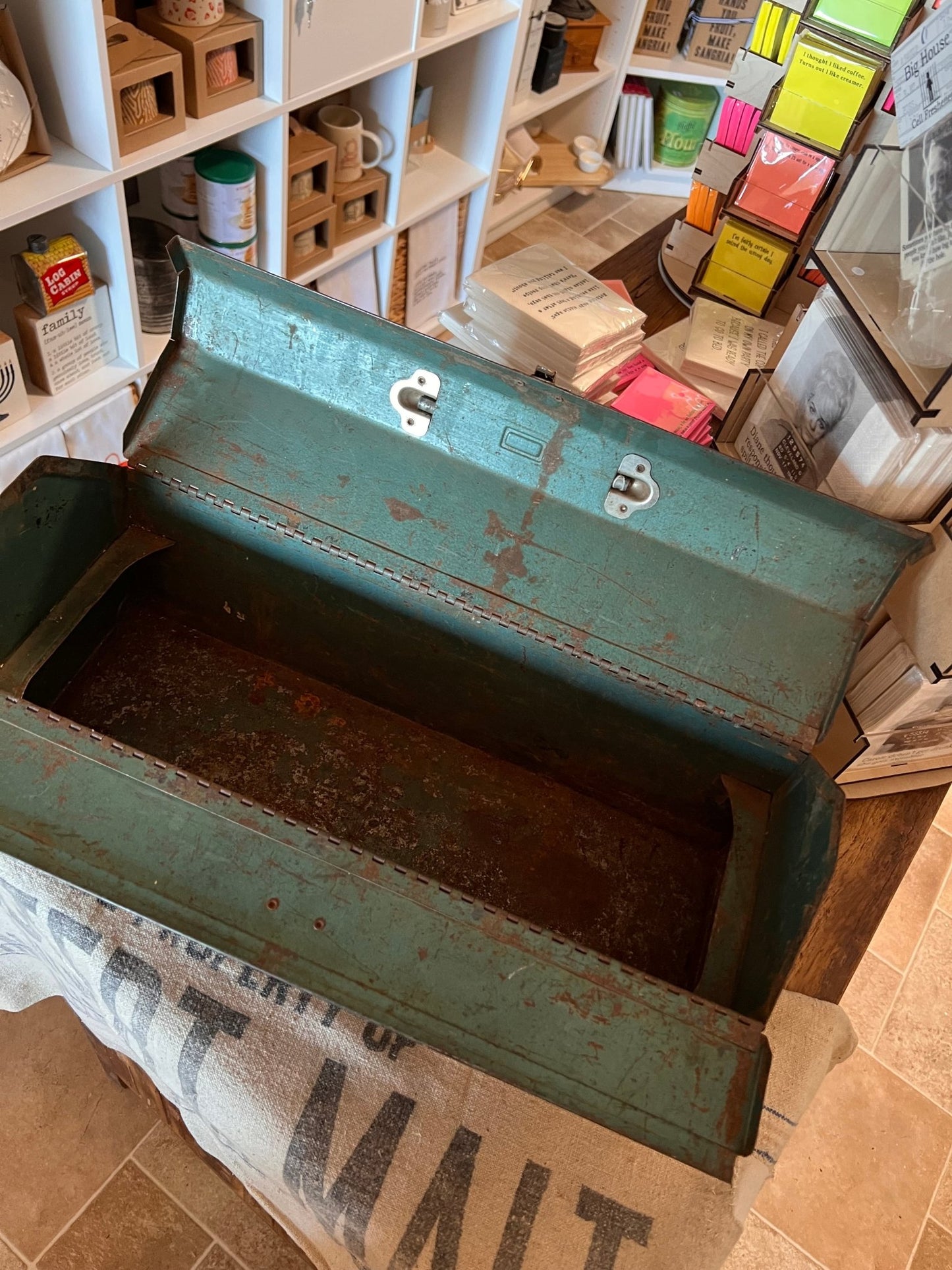 Vintage Metal Toolbox - Veranda Cafe & Mercantile