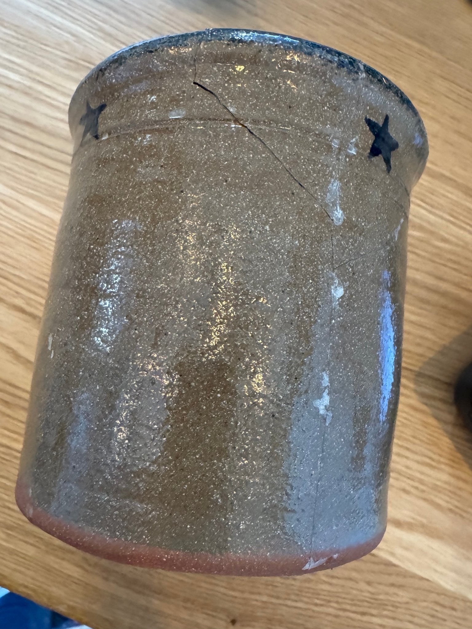 Vintage Small Crock with Crow - Veranda Cafe & Mercantile