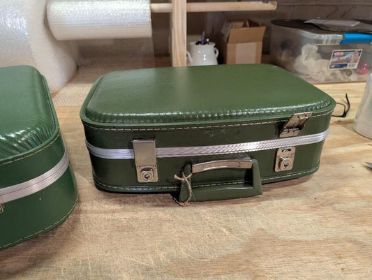Vintage Small Suitcase – Green - Veranda Cafe & Mercantile